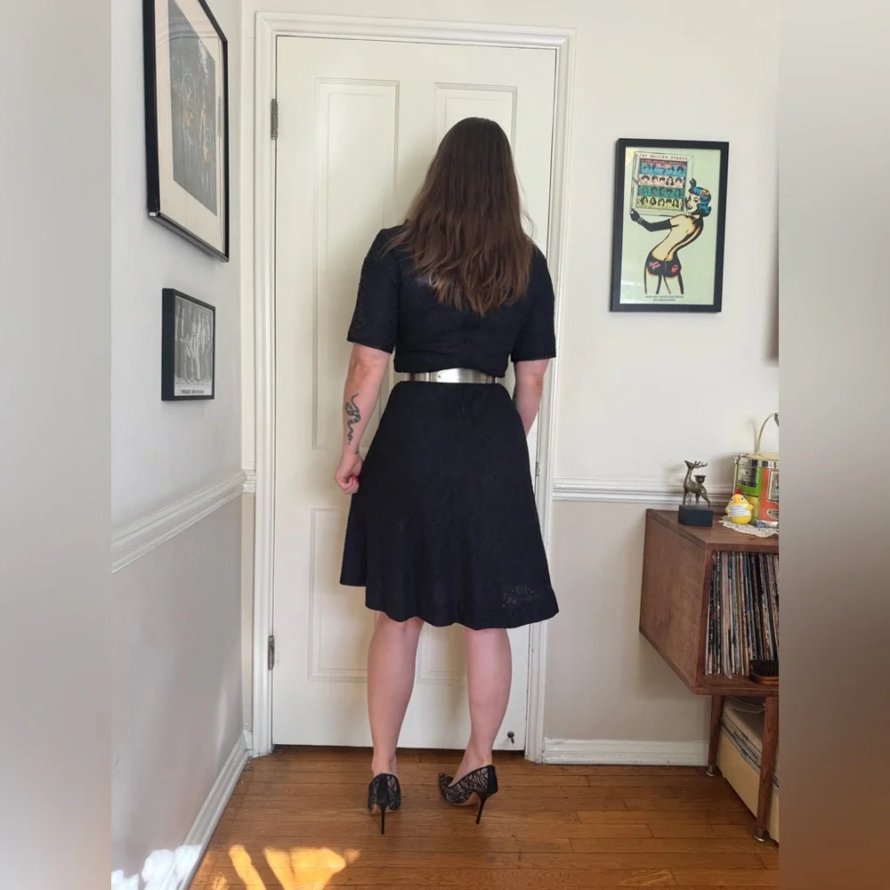 60s Vintage Black Lace fit and Flare Dress with 3/4 length sleeves - Picture 3 of 7